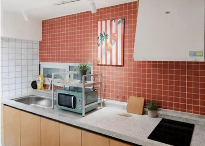 421,20 Minutes To Gangnam Hongdae, Guesthouse, Single Room,itaewon, Shared Bathroom, 公寓 *