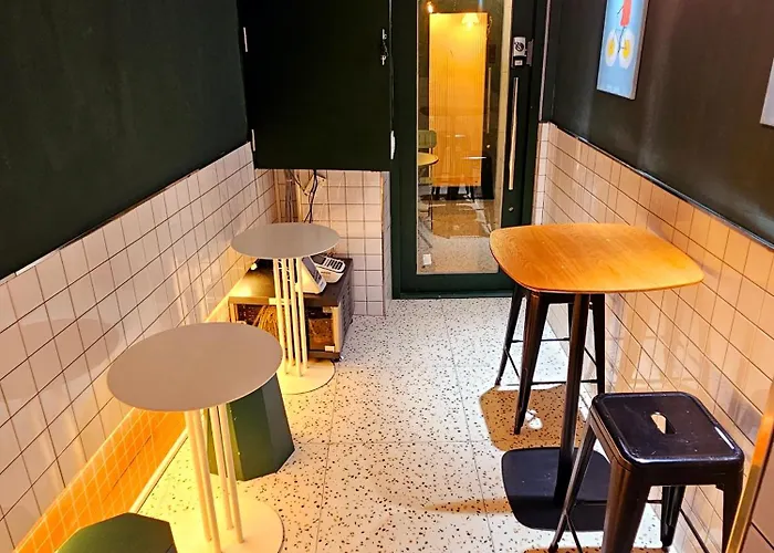 421,20 Minutes To Gangnam Hongdae, Guesthouse, Single Room,itaewon, Shared Bathroom, アパート ソウル特別市
