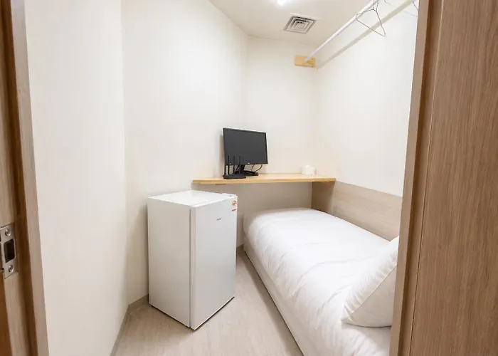 421,20 Minutes To Gangnam Hongdae, Guesthouse, Single Room,itaewon, Shared Bathroom, アパート *