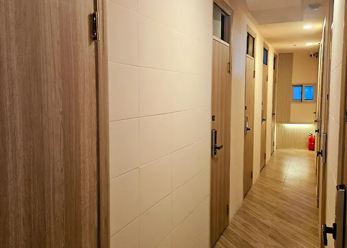 アパート 421,20 Minutes To Gangnam Hongdae, Guesthouse, Single Room,itaewon, Shared Bathroom, ソウル特別市