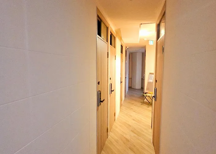 公寓 421,20 Minutes To Gangnam Hongdae, Guesthouse, Single Room,itaewon, Shared Bathroom, *
