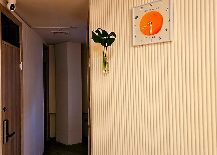421,20 Minutes To Gangnam Hongdae, Guesthouse, Single Room,itaewon, Shared Bathroom, 首爾